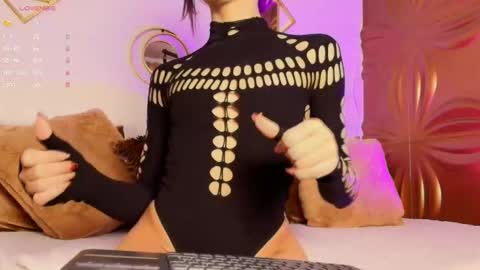 Samantha online show from 12/14/25, 01:05