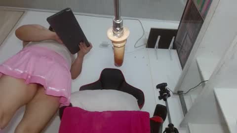 Snapshot of sammyevanss__ chatting on 02/08/25, 02:16 SAMMY online show from 02/08/25, 02:16