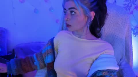 Snapshot of sammysammy_ chatting on 03/07/25, 01:09 online show from 03/07/25, 01:09