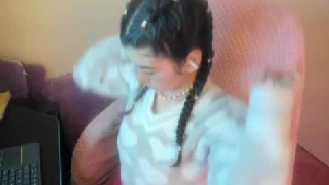 Snapshot of sammysammy_ chatting on 04/29/26, 08:40 online show from 04/29/26, 08:40