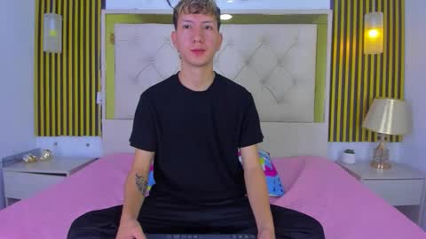 SAMMY online show from 11/25/25, 06:46