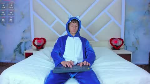 Snapshot of sammysex_ chatting on 12/02/25, 12:10 SAMMY online show from 12/02/25, 12:10