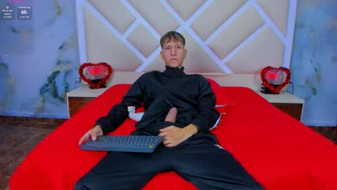 Snapshot of sammysex_ chatting on 12/04/25, 06:34 SAMMY online show from 12/04/25, 06:34