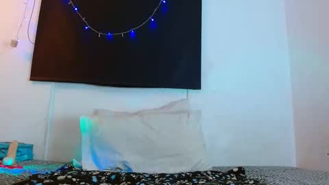 Snapshot of samntha_ferrer28 chatting on 02/06/25, 06:08 Samantha ferrer online show from 02/06/25, 06:08