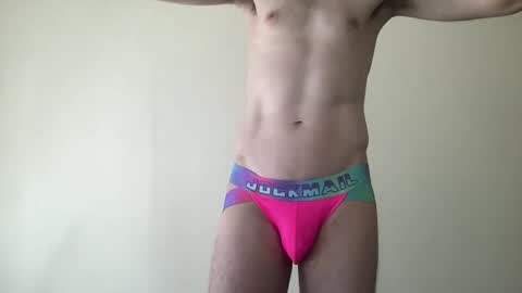 Snapshot of samt2527 chatting on 12/31/24, 06:27 SamT online show from 12/31/24, 06:27