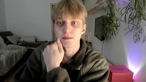 Sam online show from 10/02/25, 06:31