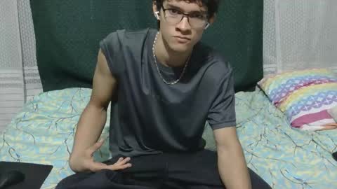 samuel_hills_ii online show from 02/17/26, 01:51