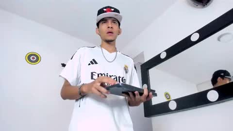   online show from 03/30/26, 11:28