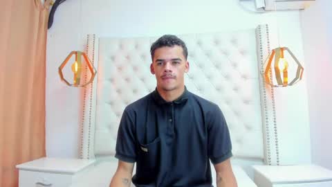 Snapshot of samuel_wyatt chatting on 05/11/26, 12:33 SAMUEL online show from 05/11/26, 12:33