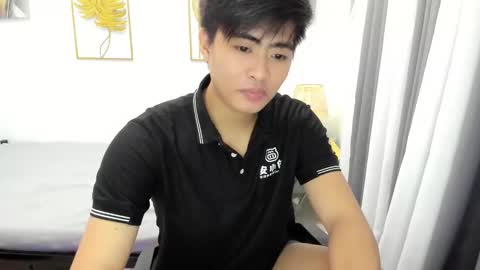 Snapshot of samuelangelo chatting on 03/10/25, 10:02 Sam online show from 03/10/25, 10:02