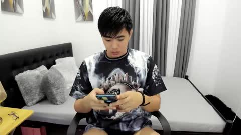 Snapshot of samuelangelo chatting on 10/02/25, 04:03 Sam online show from 10/02/25, 04:03