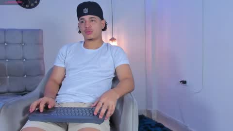 samxx_muscle online show from 11/10/25, 12:48
