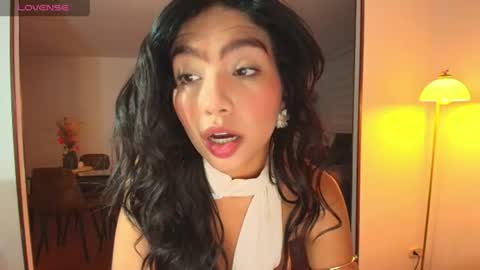 Snapshot of samy_jonnes_ chatting on 06/16/26, 11:29 Hello I am absent due to a family calamity I will return soon-hola estoy ausente por un problema familiar volvere pronto. online show from 06/16/26, 11:29