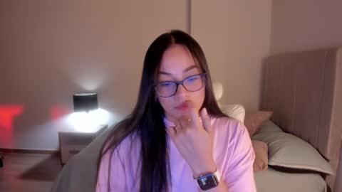 Snapshot of samy_one chatting on 06/12/26, 01:04 Samy online show from 06/12/26, 01:04