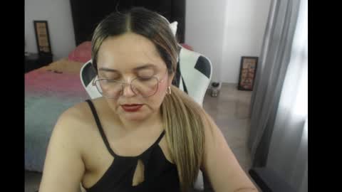 Snapshot of samy_vsn chatting on 03/06/25, 06:48 samy_vsn online show from 03/06/25, 06:48