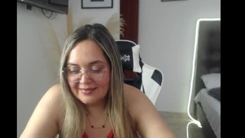 Snapshot of samy_vsn chatting on 09/30/25, 06:46 samy_vsn online show from 09/30/25, 06:46