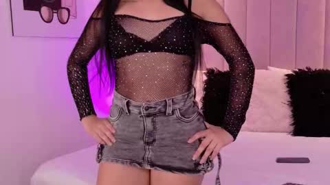 Snapshot of samydream chatting on 01/19/26, 02:21 Samy online show from 01/19/26, 02:21