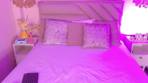 Snapshot of samydream chatting on 02/24/26, 02:04 Samy online show from 02/24/26, 02:04