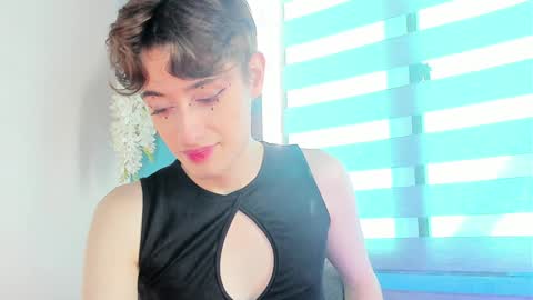    online show from 01/10/25, 02:02