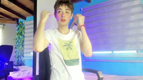    online show from 01/11/25, 01:22