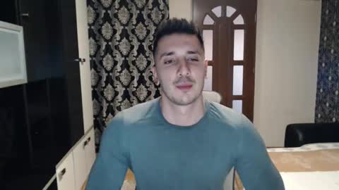 Snapshot of sanchezerik4 chatting on 01/15/25, 02:35 Sanchez Erik online show from 01/15/25, 02:35