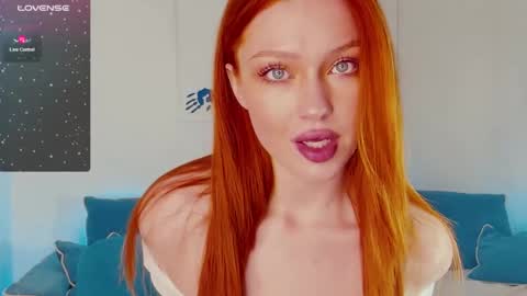 Snapshot of sanda_red chatting on 12/23/24, 04:50 Sanda3 online show from 12/23/24, 04:50