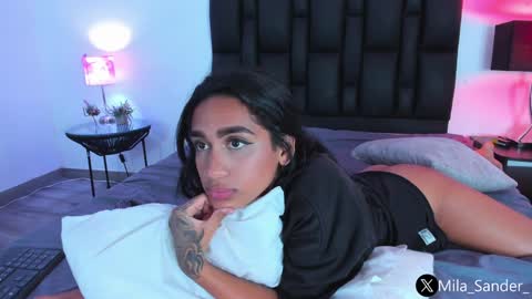 Snapshot of sander_mila chatting on 01/05/25, 11:33 MilaSander online show from 01/05/25, 11:33