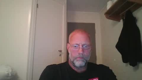sandnesrune523 online show from 09/22/25, 05:26