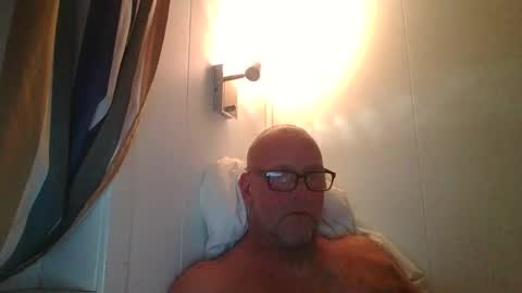 Snapshot of sandnesrune523 chatting on 01/18/26, 03:21 sandnesrune523 online show from 01/18/26, 03:21