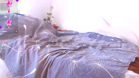 Sandra online show from 09/17/25, 02:41