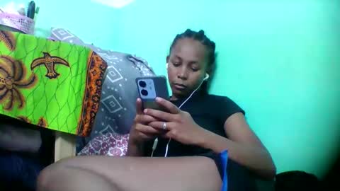 sandra1253099 online show from 11/22/25, 06:40