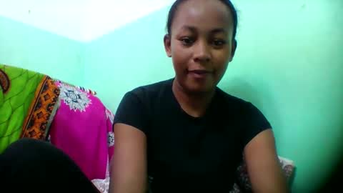 sandra1253099 online show from 12/18/25, 06:41