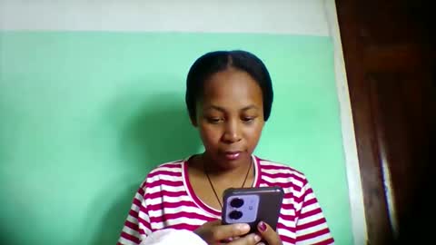 sandra1253099 online show from 05/17/26, 06:26