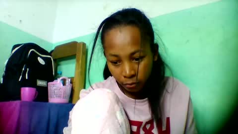 sandra1253099 online show from 07/05/26, 06:04
