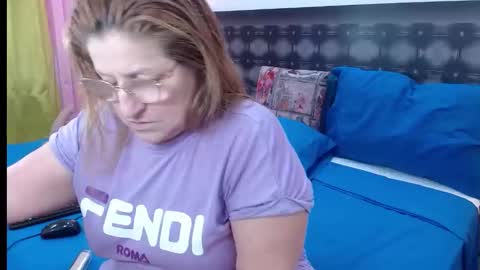 Snapshot of sandra_20_ chatting on 05/25/26, 10:43 SANDRA online show from 05/25/26, 10:43