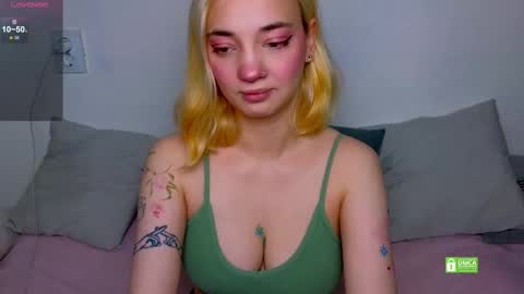 Sandra online show from 10/08/25, 07:39