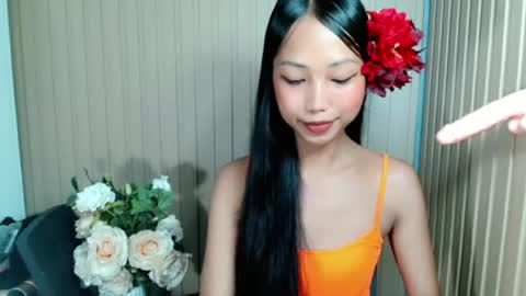 Snapshot of sandra_cruzz chatting on 07/11/26, 12:19 sandra online show from 07/11/26, 12:19