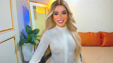 Sandra Hornball online show from 12/17/25, 11:27