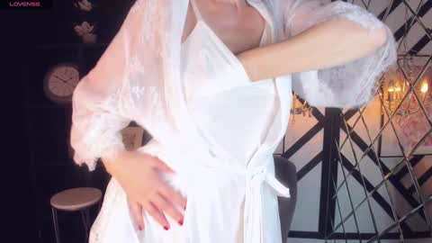 Snapshot of sandra_kind chatting on 01/30/25, 11:22 Sandra online show from 01/30/25, 11:22