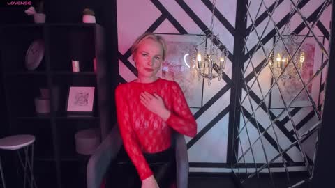 Snapshot of sandra_kind chatting on 02/03/25, 08:24 Sandra online show from 02/03/25, 08:24