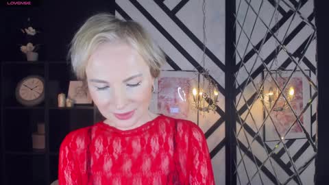 Snapshot of sandra_kind chatting on 02/06/25, 05:25 Sandra online show from 02/06/25, 05:25