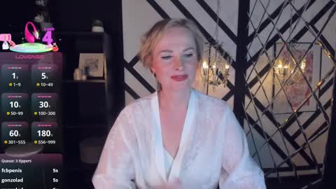 Snapshot of sandra_kind chatting on 02/21/25, 11:55 Sandra online show from 02/21/25, 11:55