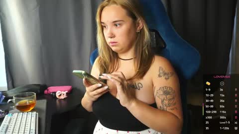 Snapshot of sandra_sww chatting on 05/31/26, 07:15 sandra sw and bigmen Give our more pleasurePVT IS OPEN online show from 05/31/26, 07:15