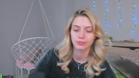 Snapshot of sandraa_anderson chatting on 07/16/26, 12:05 sandraa_anderson online show from 07/16/26, 12:05