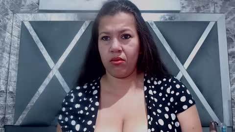 Snapshot of sandraclarkx69 chatting on 12/27/24, 11:06 sandraclarkx69 online show from 12/27/24, 11:06