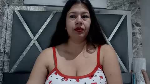 Snapshot of sandraclarkx69 chatting on 12/29/24, 12:01 sandraclarkx69 online show from 12/29/24, 12:01