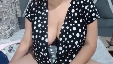 Snapshot of sandraclarkx69 chatting on 02/02/25, 10:57 sandraclarkx69 online show from 02/02/25, 10:57
