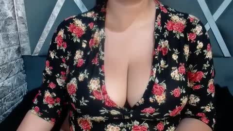 Snapshot of sandraclarkx69 chatting on 02/05/25, 03:09 sandraclarkx69 online show from 02/05/25, 03:09