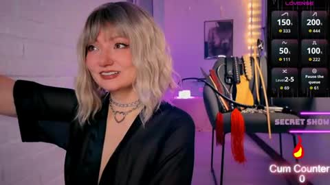 Snapshot of sandralawrence chatting on 06/20/26, 10:01 Schedule uploadedTake a look on NEW showAnd 2 Secret shows this month See youhope often online show from 06/20/26, 10:01