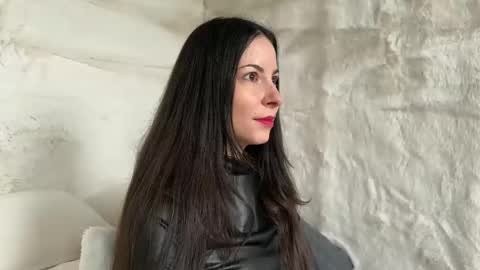 Snapshot of sandraschonherz chatting on 02/18/25, 08:27 Sandra Schonherz online show from 02/18/25, 08:27